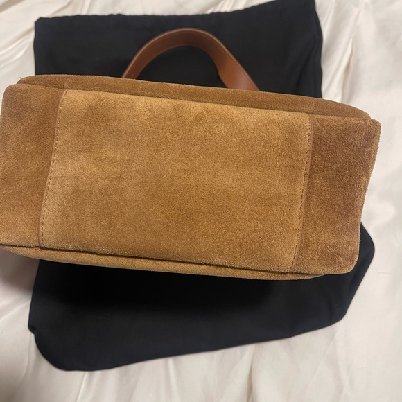 Yves Saint Laurent Suede Le 5 a 7 Supple Shoulder Bag - Picture 6 of 13